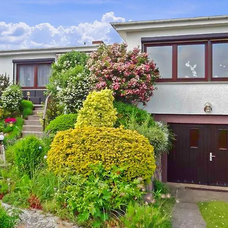 Holiday home Doppelhaushaelfte Roebel-mueritz