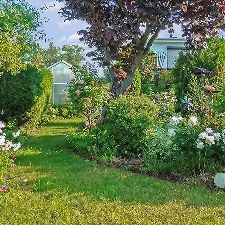 Holiday home Doppelhaushaelfte Roebel-mueritz